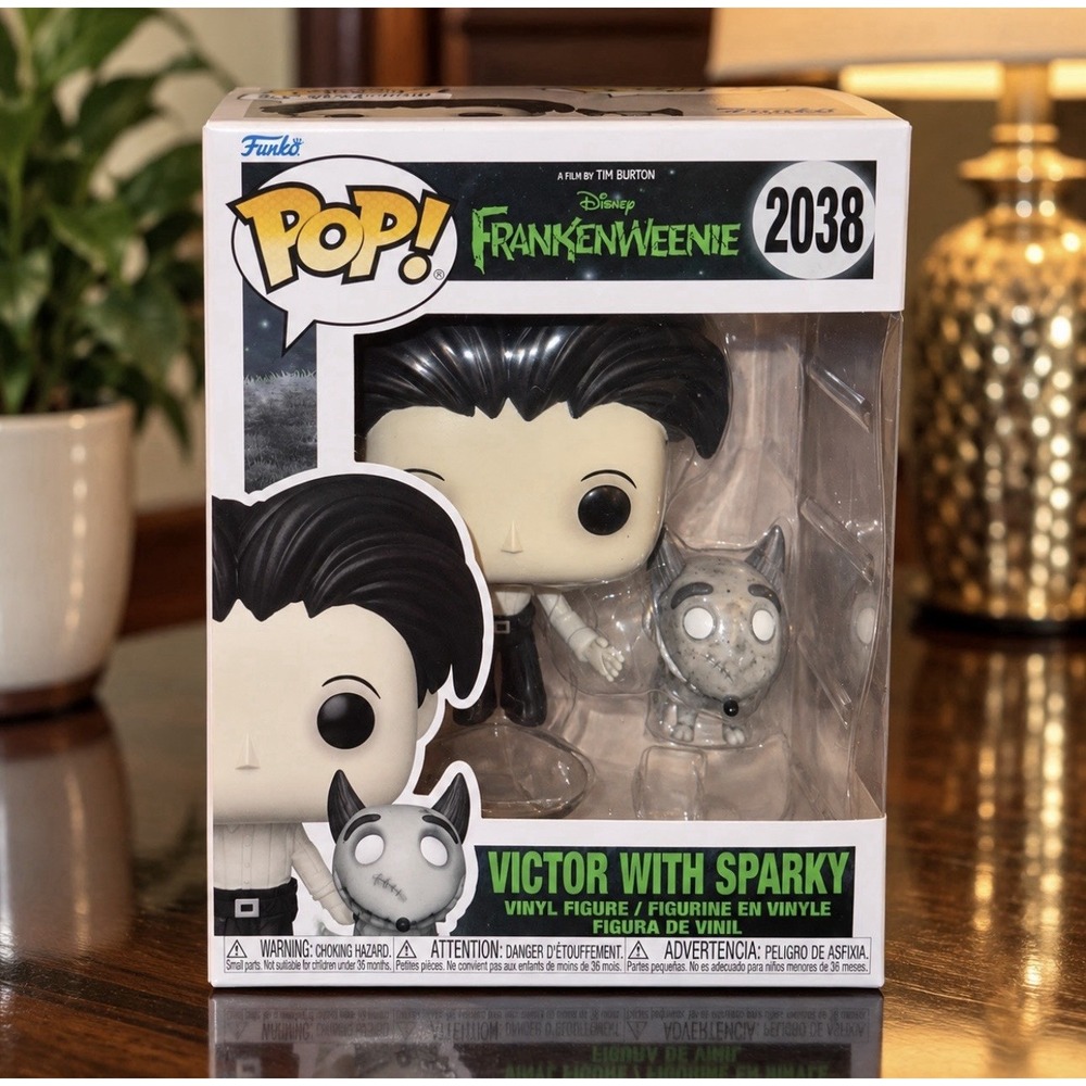 Funko Pop! Disney Frankenweenie Victor with Sparky #2038 Tim Burton